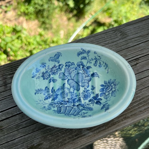 Charlotte Royal Crownford Staffordshire England Soap dish And Pitcher Set - Picture 6 of 15